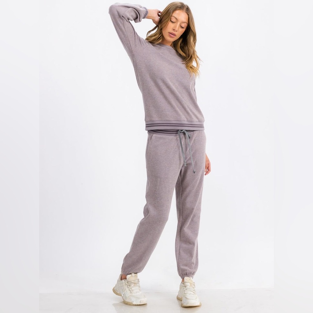 SALE! 031. WOMEN'S LONG SLEEVE TRIM DETAILED PULLOVER SWEATER